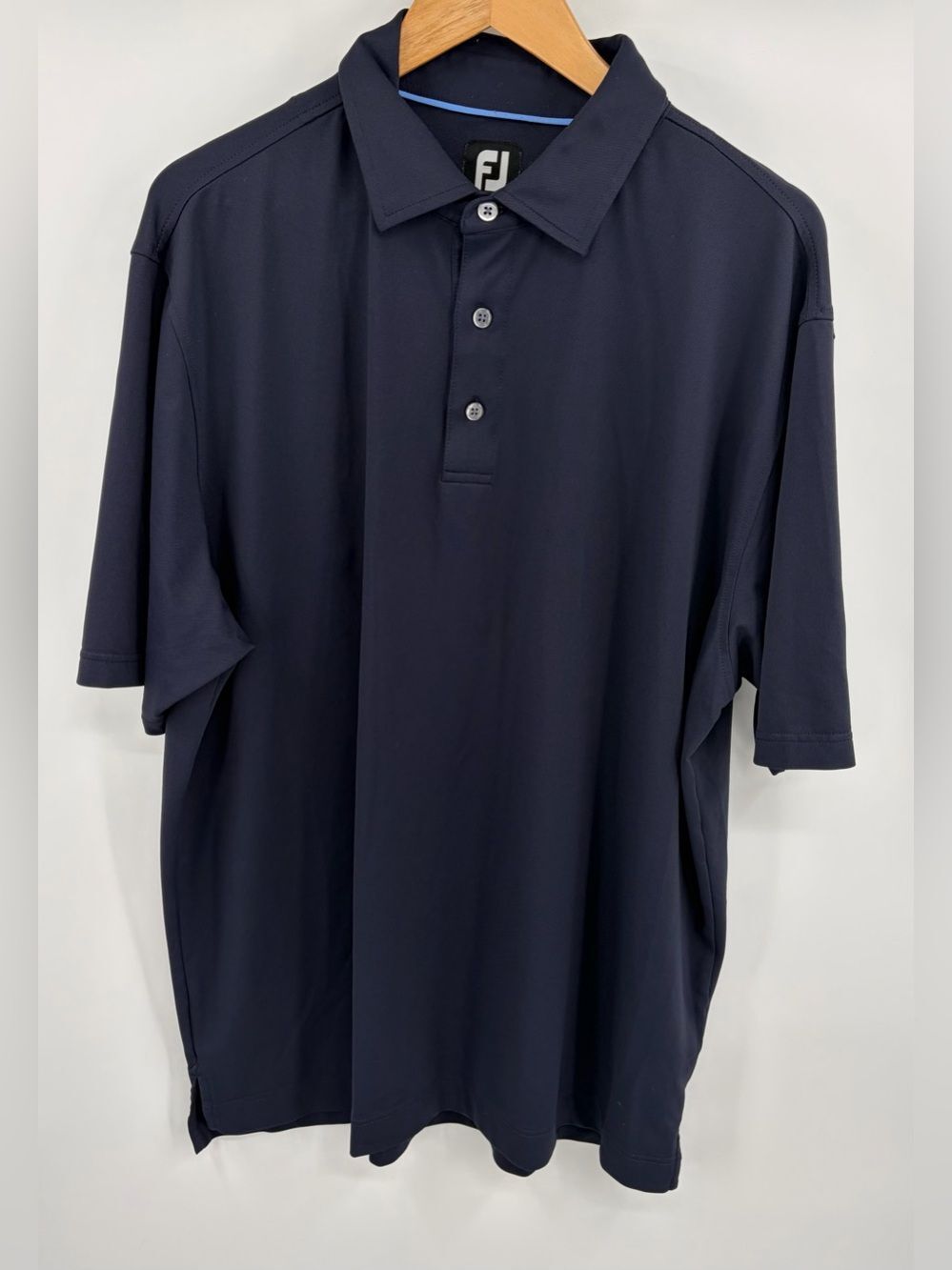 FootJoy navy 3 button golf performance polo men’s XL athletic